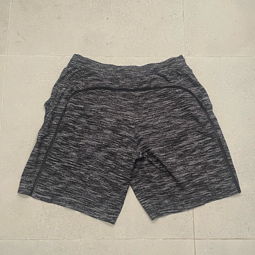 Lululemon liner pace breaker 8”